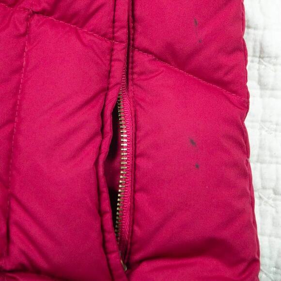 Eddie Bauer Womens Quilted Burgundy Red Goose Down Faux Fur Collar Vest M - Picture 10 of 10